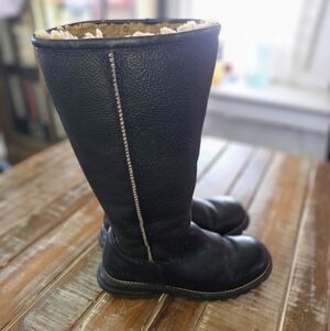 UGG Black Leather Tall Shearling-Lined Boots 7.5. Winter. Unusual. City